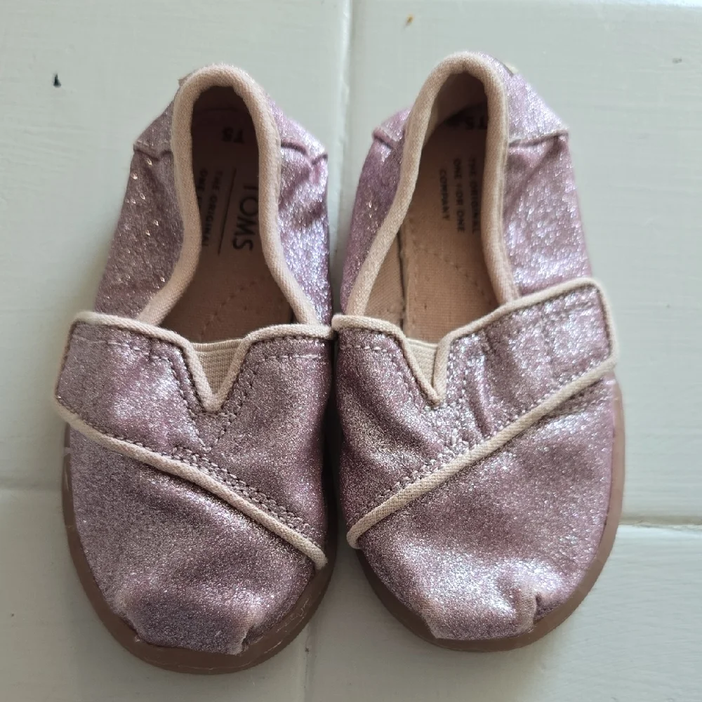 Toms Kids Sparkly Mauve Moccasins